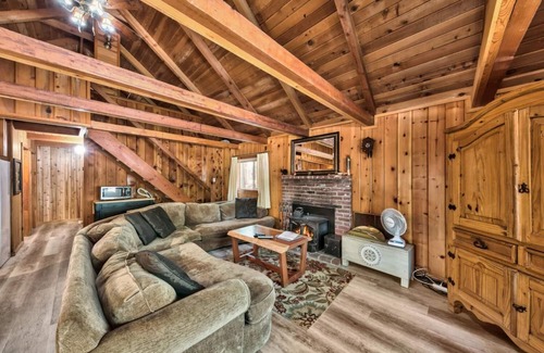 Black Bart House | Classic Tahoe Cabin-come play in the mountains, explore our trails and lakes