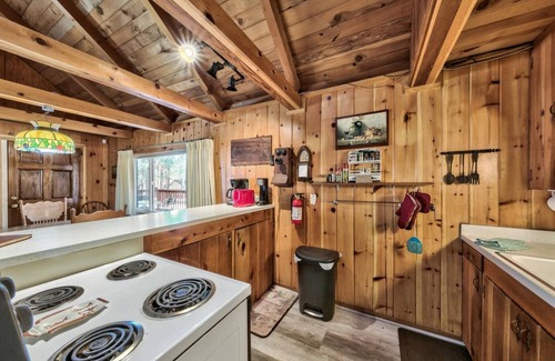 Black Bart House | Classic Tahoe Cabin-come play in the mountains, explore our trails and lakes