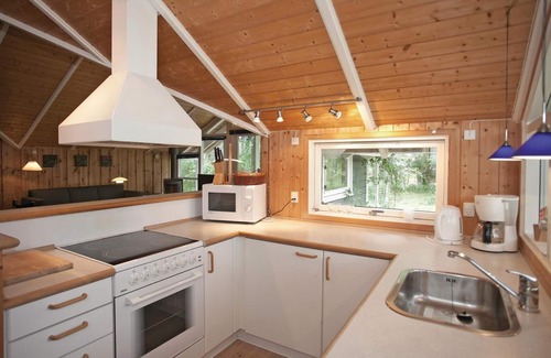 Sjllands Odde House | Classic vacation home on nature plot only a few hundred meters from the sea.