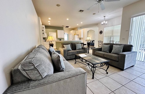 Highlands Reserve House | Classically Elegant 4 Bed Pool Home on Golfing Community