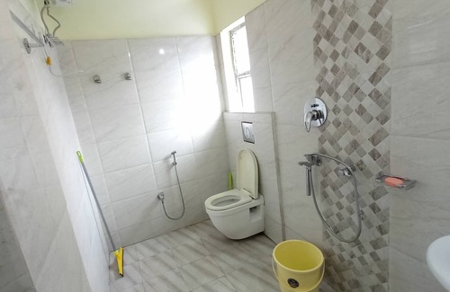 Beltola Hotel | Classy Abode