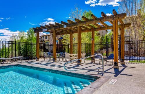 Bear Hollow Village Apartment | Classy and Comfortable Condo in Bear Hollow