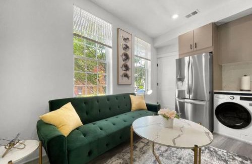 Northeast House | Classy Capitol Hill APT, Steps from DC Attraction