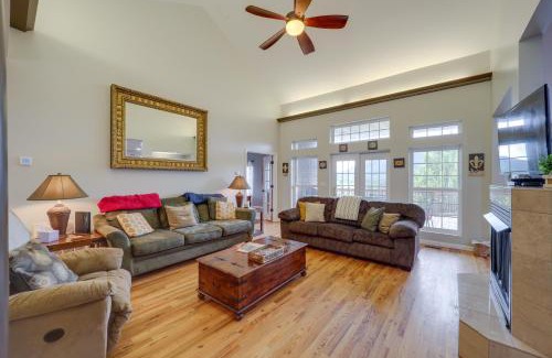 West Jefferson House | Classy Home with Hot Tub and Mt Jefferson Views!