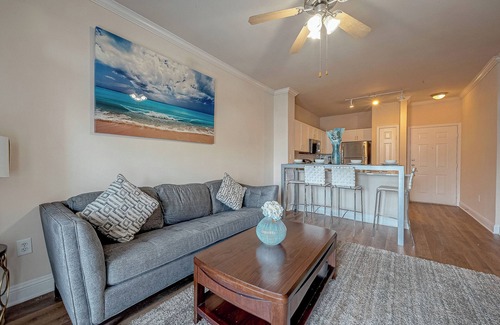 Houston Apartment | Classy Lux 1bed 1bath apt 5 Minutes to Galleria, NRG & TMC