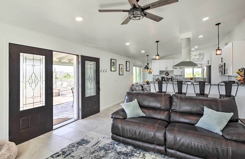 Tucson House | Classy Tucson Escape w/Fire Pit on 5 Acres!