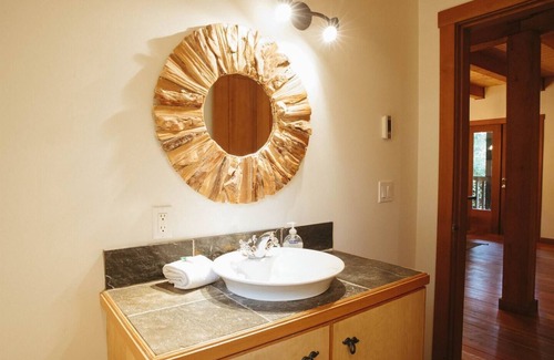 Tofino House | Clayoquot Surf Retreat