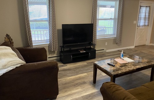 Clayton Apartment | Clayton #1 Cozy, Clean, and Convenient Apartment