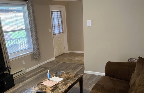 Clayton Apartment | Clayton #1 Cozy, Clean, and Convenient Apartment
