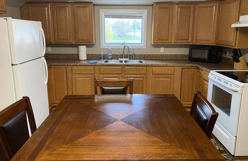 Clayton Apartment | Clayton #1 Cozy, Clean, and Convenient Apartment