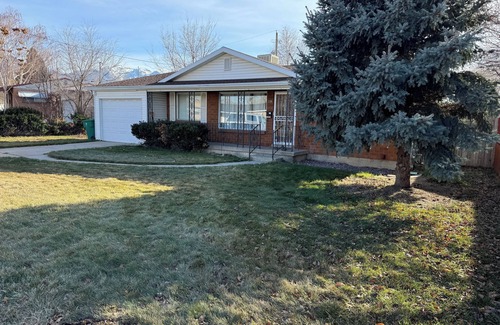 Murray House | CLEAN and CHARMING ENTIRE HOUSE
