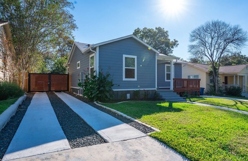 Mahncke Park House | Clean and cozy, near museums and downtown