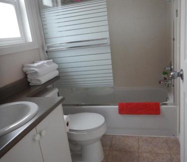 Coquitlam House | Clean and Quiet 2 bdr 2 bthr private entrance entire guests suite near Coquitlam Center mall and skytrain