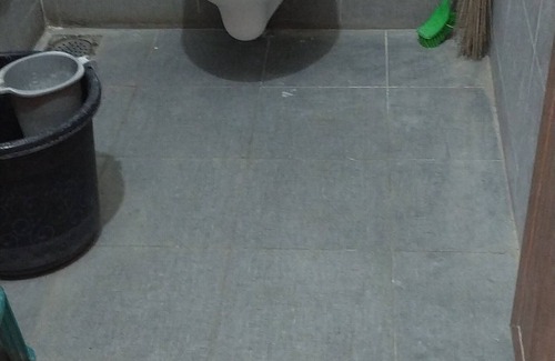 Tiruvannamalai Apartment | Clean and Safe AC Studio Apartment, 100 m from Ramana Ashram.
