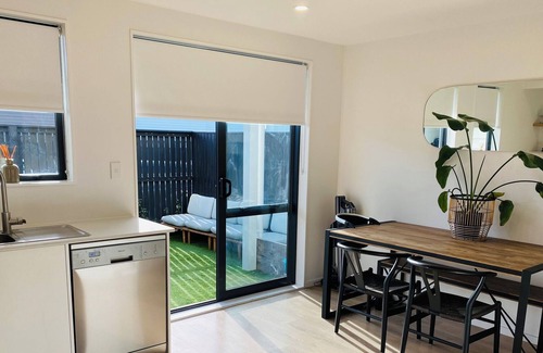 Hobsonville House | Clean and Tidy 2 Bedroom Townhouse With Playroom. Perfect for Families