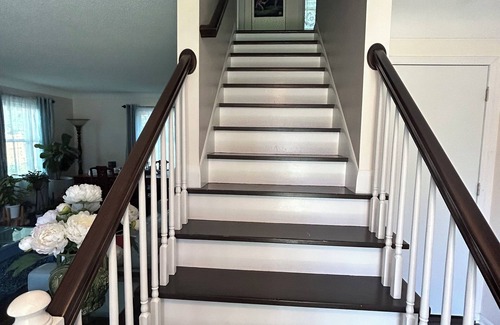 Columbia Heights House | clean and tidy room in Columbia, Heights 50th, let you have a good sleep