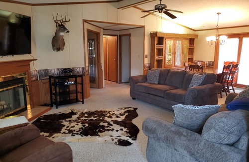 Baldwin House | CLEAN COMFORTABLE AND FUN !