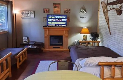 Wellston Cabin | Clean, comfortable cabin within walking distance to Tippy Dam!