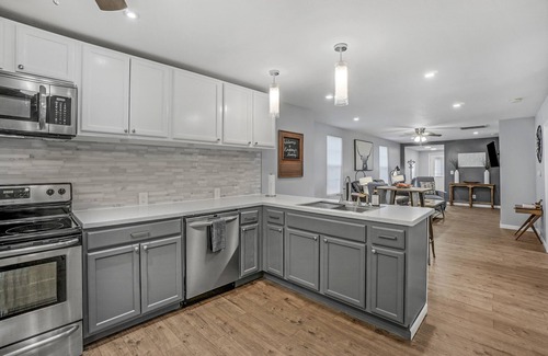 Marion House | Clean, comfortable home.