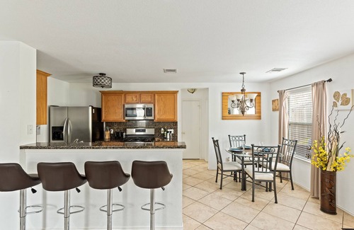 Parkridge Gardens House | Clean-cozy-cool-south-Austin3/2.5 home15 min from DT next to large shopping area