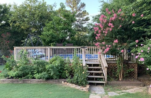 Tahlequah House | Clean, Cozy, Hottub, pool