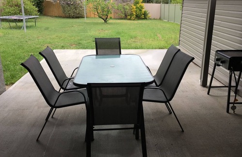 Goulburn House | Clean home suitable for 2 families. Quite street with large yard.