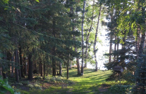 Hillman Cottage | Clean, neat & attractive cottage on Michigan's most beautiful Lake
