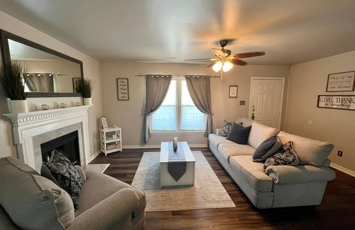 Ashland House | Clean, Quiet, & Cozy Ashland Home
