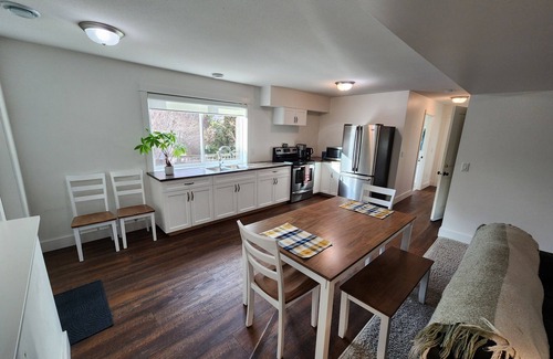 Vernon House | Clean, Serene, Private!