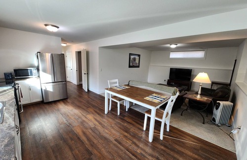 Vernon House | Clean, Serene, Private!