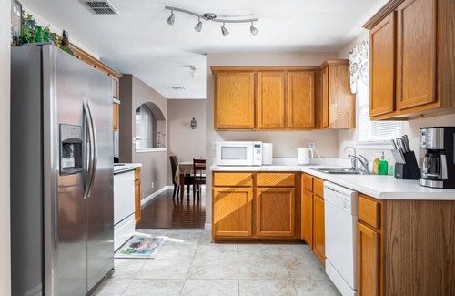 Converse House | CLEAN Serenity! Come relax with us!