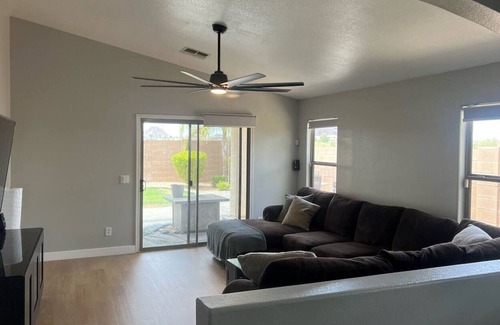Norterra House | Clean & Simple Luxury in North Central Phoenix.