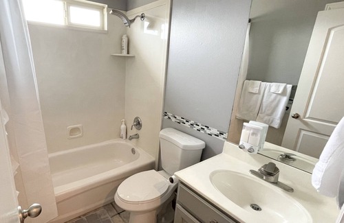 Saratoga Springs House | Clean & Spacious 3 BR 2 BA with all the amenities! Saratoga Springs/Lehi