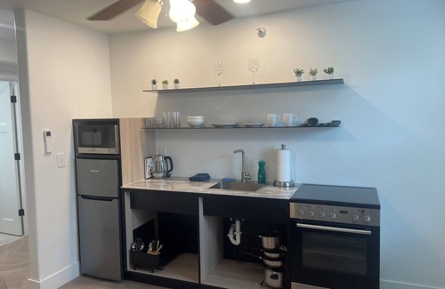 Downtown Omaha Apartment | Clean Studio Walk to Old Market