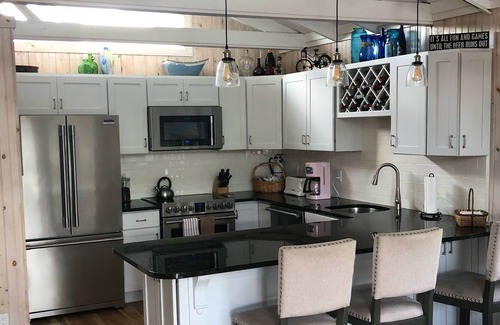 Kismet House | Clean updated Kismet Beach House