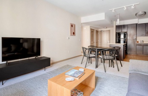 Contra Costa Centre Apartment | Clean Walnut Creek 2BR w/Sundeck, Pool & Gym, nr BART, by Blueground