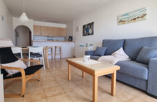 Empuriabrava Apartment | Clean, well-kept apartment on the beach, wifi, air conditioning. 1st floor, up to 4 pers.