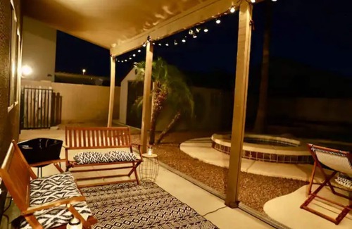 Mountain Vista Ranch House | Cleanest three bedroom home in Surprise!