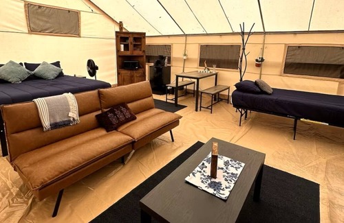 Mc Caskill Resort | Clear Quartz Safari Tent