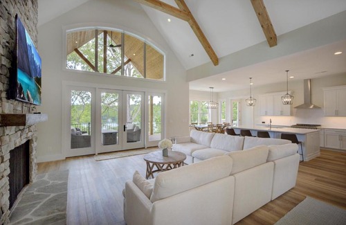 West Union House | Clear Sail Way