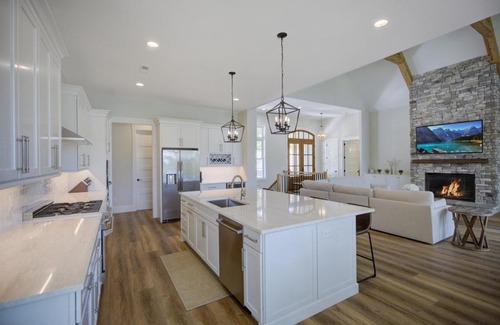West Union House | Clear Sail Way