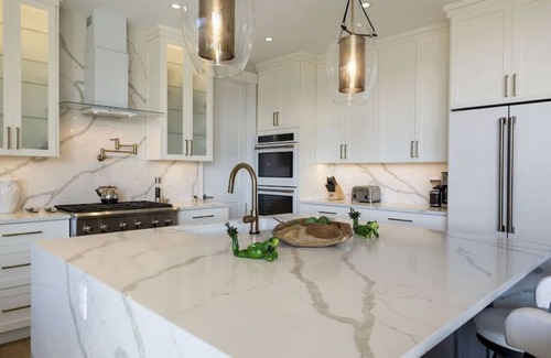Heber House | Clear View Escape: Lux Home|Private Hot Tub