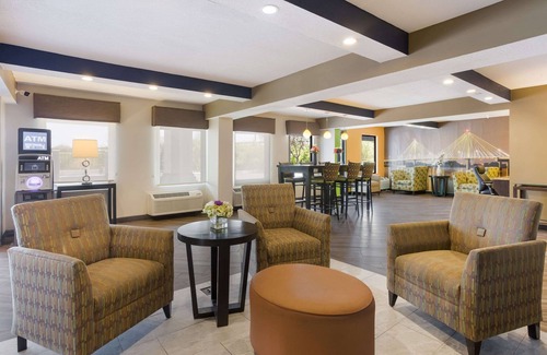 Independence Hotel | Clear View Inn Independence