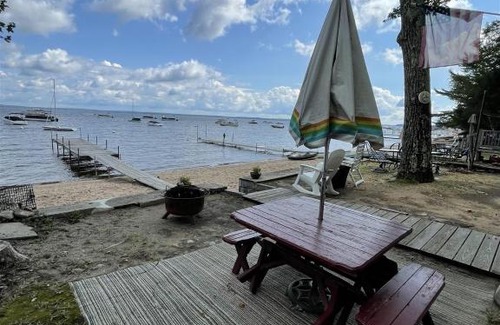 Sebago Villa | CLEARVIEW LIMIT 6 villa