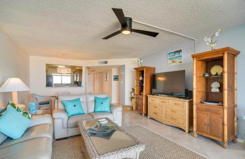 Sand Key Apartment | Clearwater Beachfront Condo with Heated Pool Access!