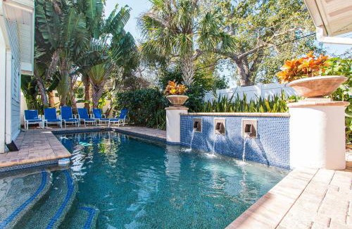 Bay Esplanade House | Clearwater Beach Splendor - Weekly Beach Rental