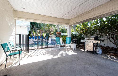 Bay Esplanade House | Clearwater Beach Splendor - Weekly Beach Rental