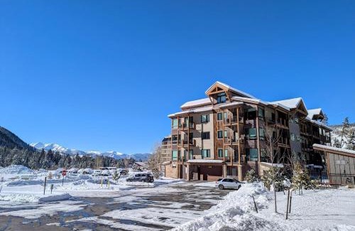 Lakeside Village House | Clearwater Lofts Bldg 2 201 by SummitCove Lodging