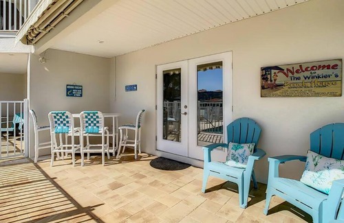 Clearwater Beach House | Clearwater Penthouse 5 min Beach walk Heated Pool