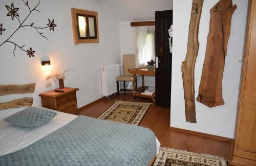 Gura Humorului Cabin | Clematis House